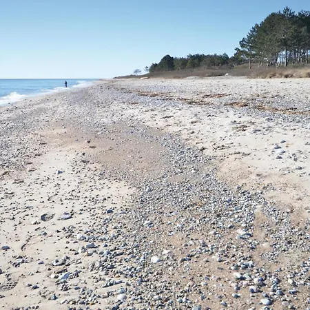 Four-bedroom In בית נופש