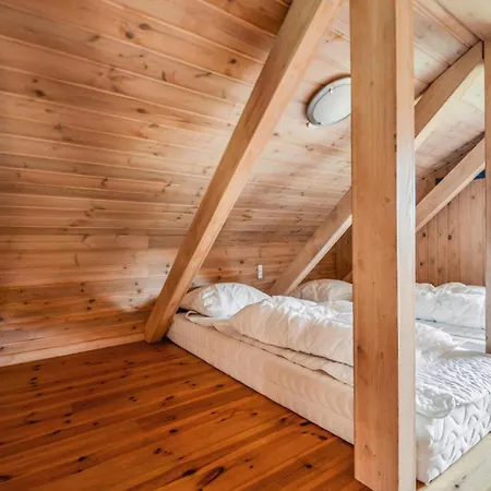 Four-bedroom In בית נופש אבלטופט